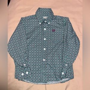 Cinch button up